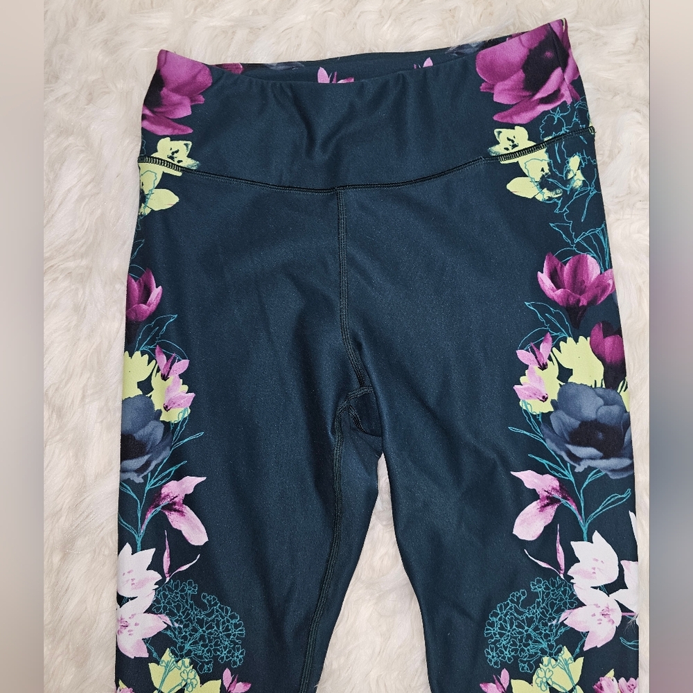 Fila Sport Floral Leggings - Pink and Black - Picture 2 of 5